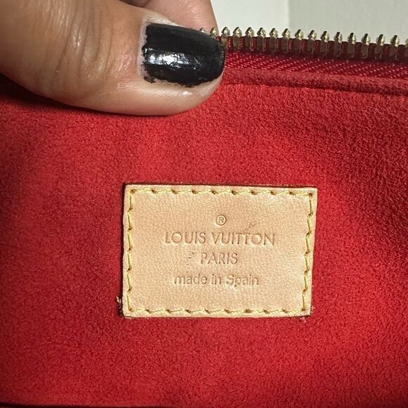 Louis Vuitton Pallas MM Monogram - Picture 11 of 16